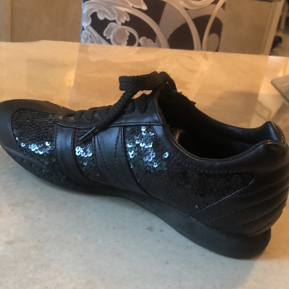 Joey black leather sequined sneakers. Excellent used condition sz 7